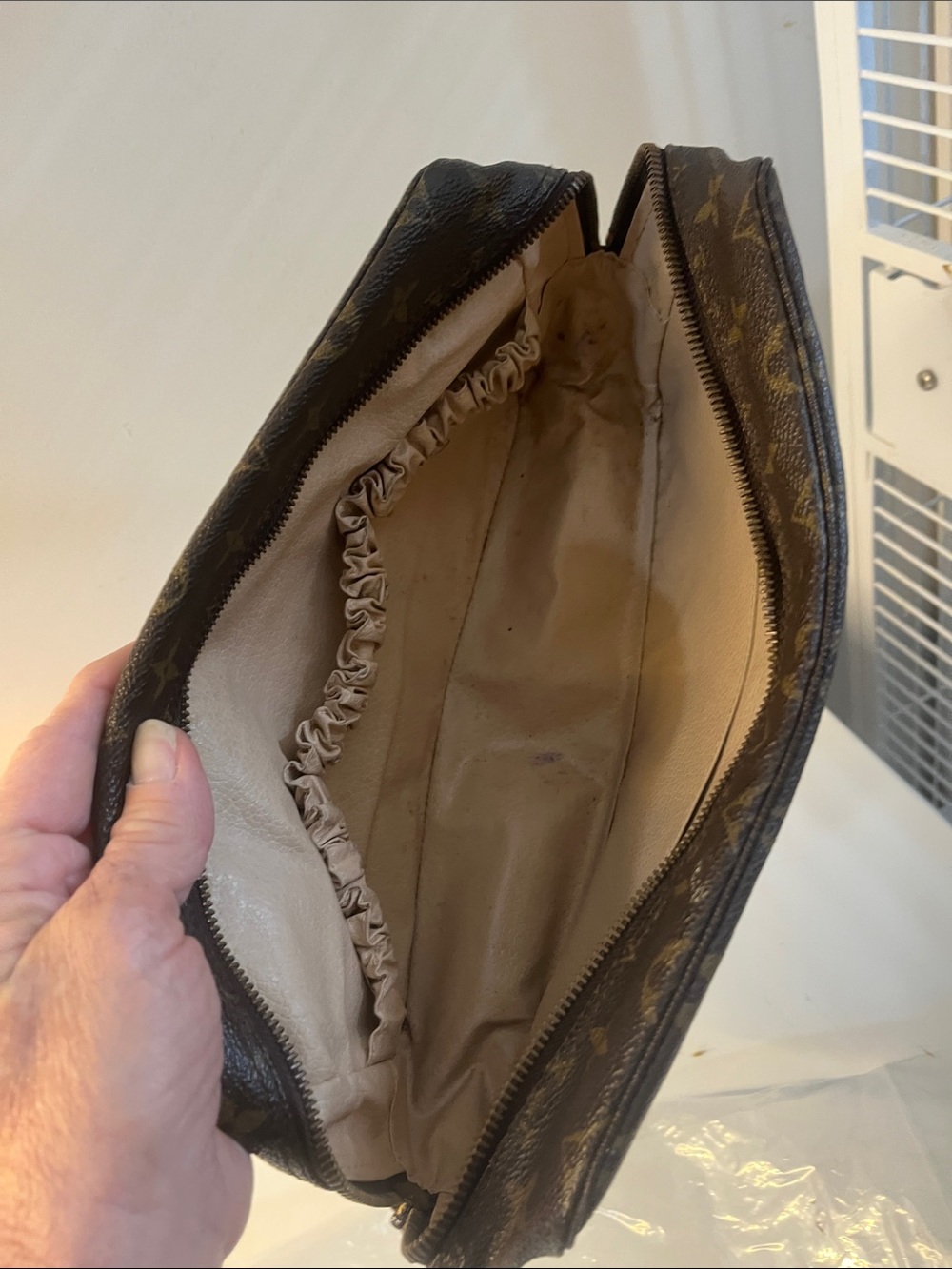 Louis Vuitton Trousse Monogram Cosmetic Pouch with Beige Interior - Picture 12 of 12